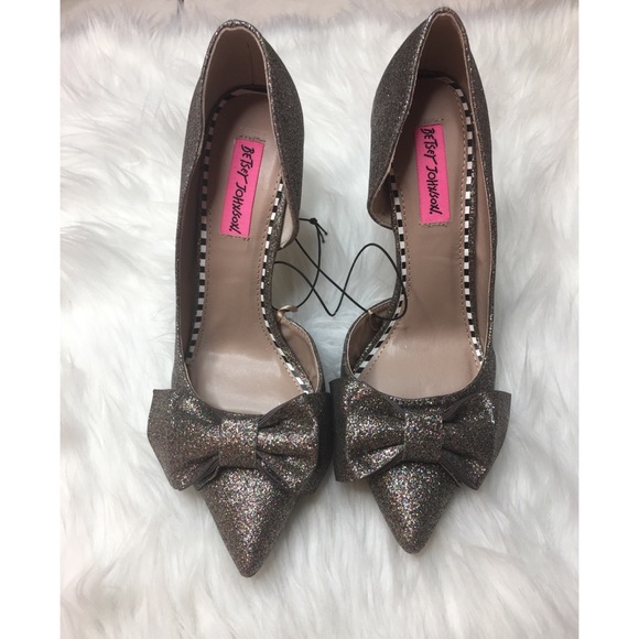 Betsey Johnson Shoes - Betsey Johnson glitter bow pumps